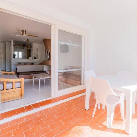 Atlas Apartments Ibiza سانتا أيُلاريا ذيس ريو المظهر الخارجي الصورة