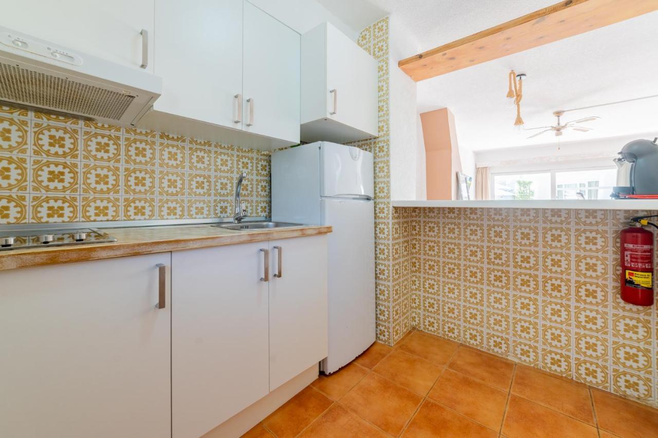 Atlas Apartments Ibiza سانتا أيُلاريا ذيس ريو المظهر الخارجي الصورة