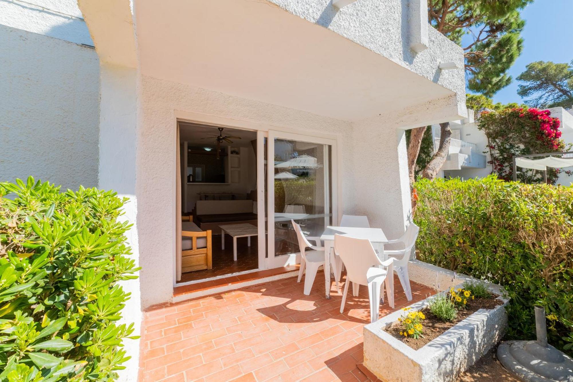 Atlas Apartments Ibiza سانتا أيُلاريا ذيس ريو المظهر الخارجي الصورة